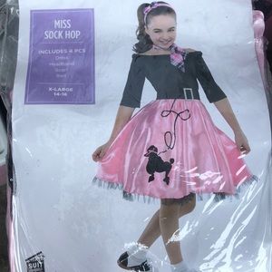 Costume.     🎃    Halloween is close